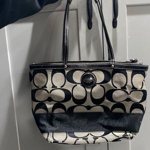 Coach shoulder tote